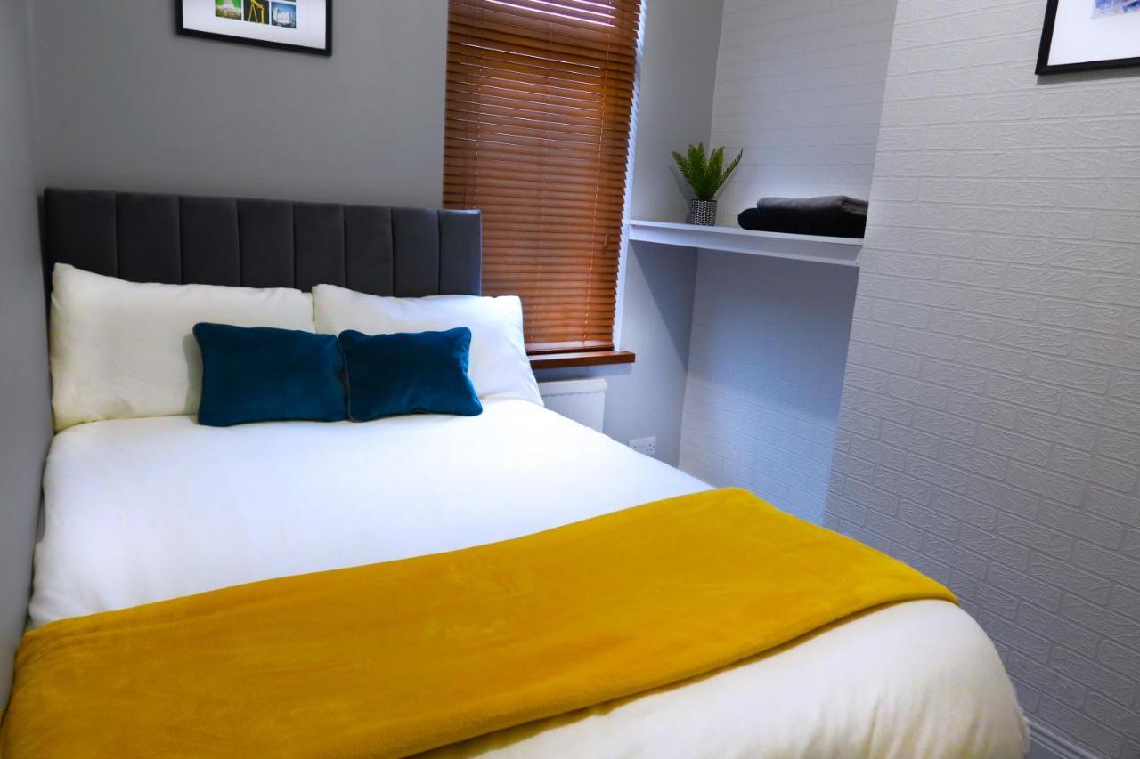 Broadway Belfast! Central Location! Sleeps 6! المظهر الخارجي الصورة