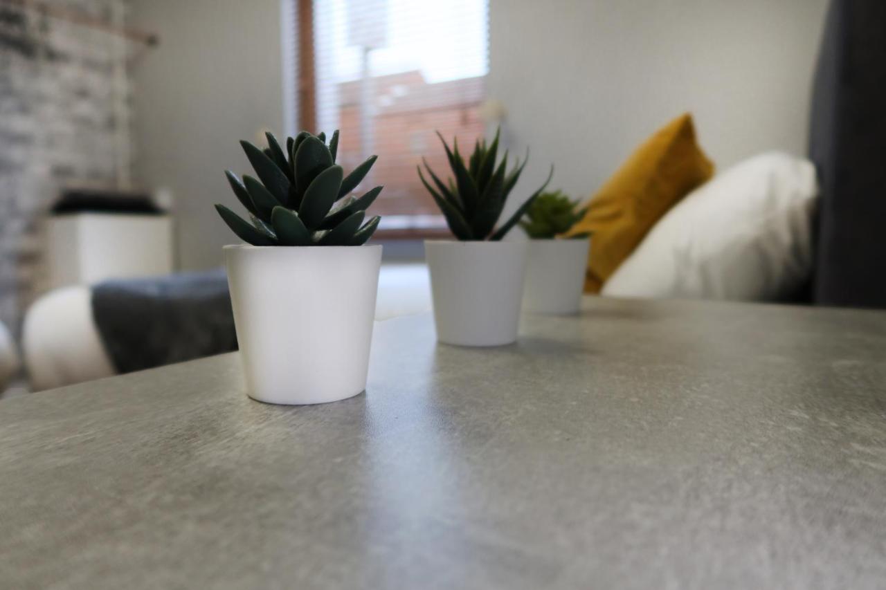 Broadway Belfast! Central Location! Sleeps 6! المظهر الخارجي الصورة