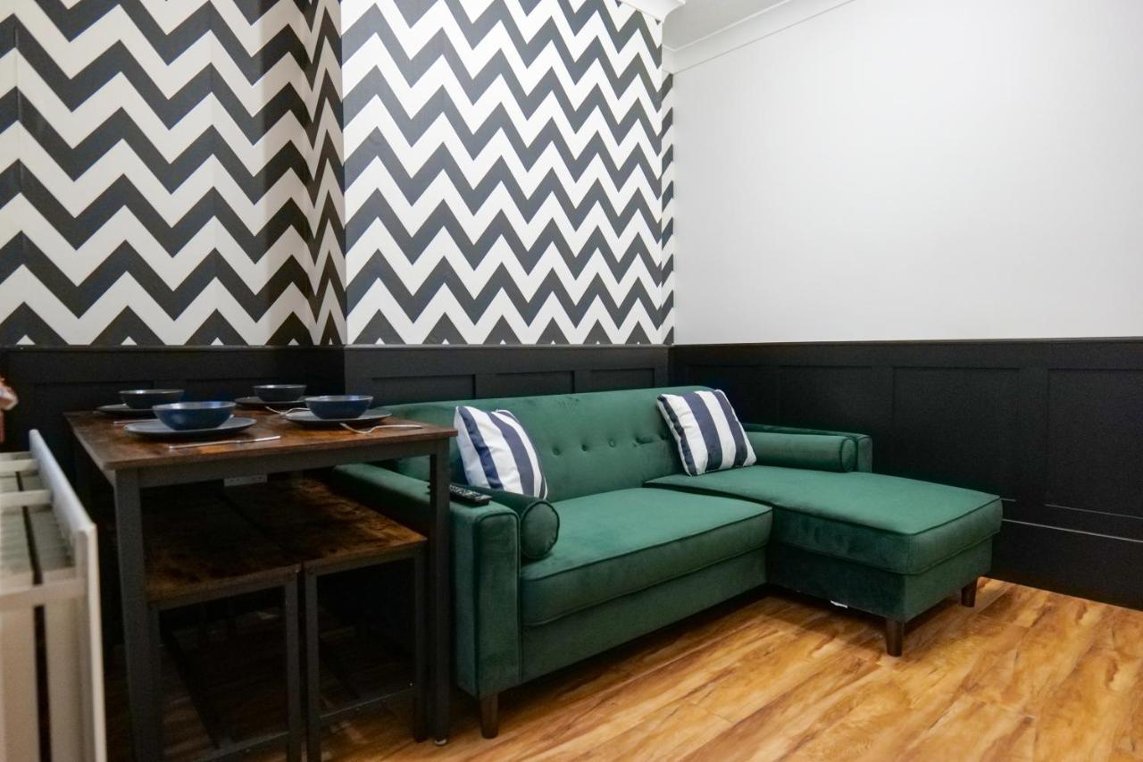 Broadway Belfast! Central Location! Sleeps 6! المظهر الخارجي الصورة
