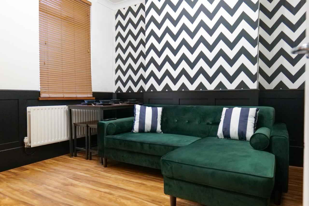 Broadway Belfast! Central Location! Sleeps 6! المظهر الخارجي الصورة