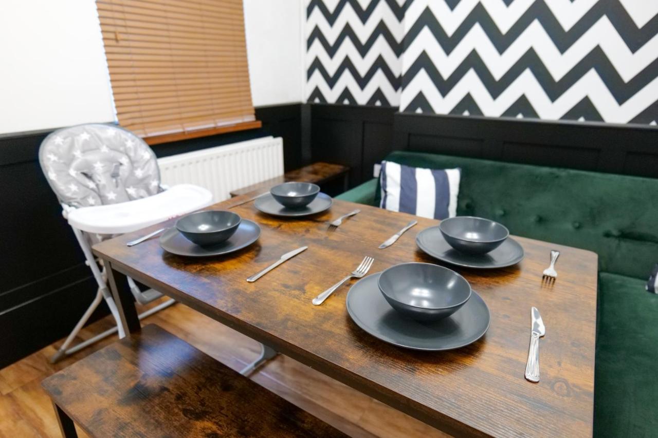 Broadway Belfast! Central Location! Sleeps 6! المظهر الخارجي الصورة